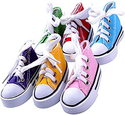 Spend over $75 before 31 July 2021 and receive a FREE Sneakers Foot Toy*